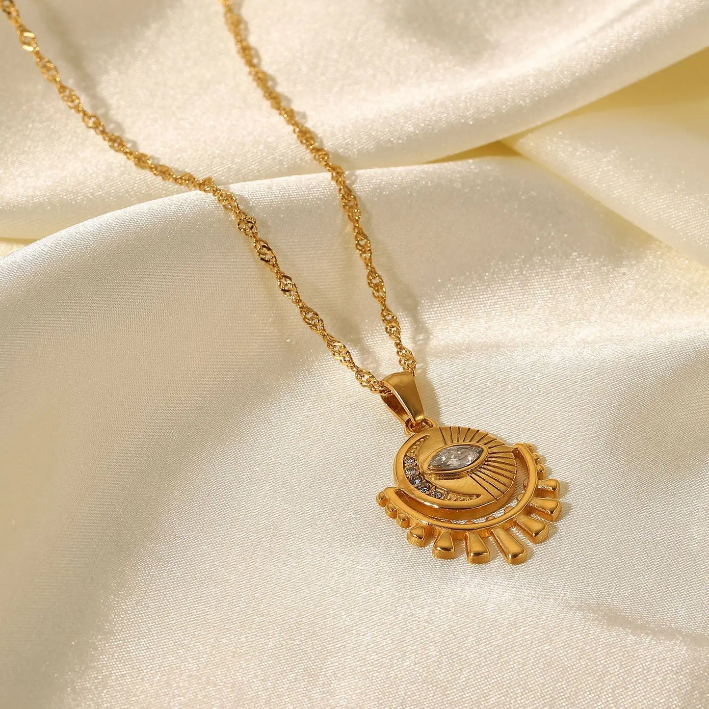 Collier pendentif œil ovale en zircon en acier inoxydable eprolo