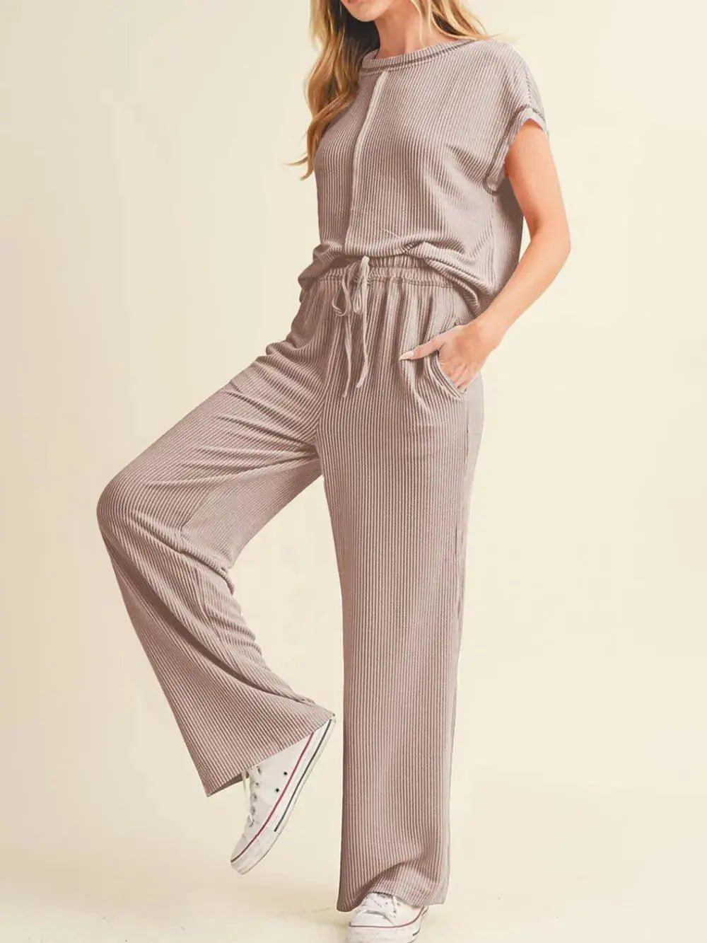 Ensemble haut et pantalon côtelés à coutures apparentes eprolo