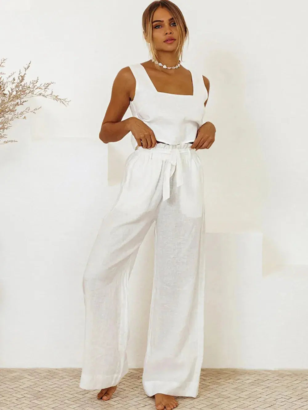 Ensemble haut sans manches et pantalon à col carré eprolo