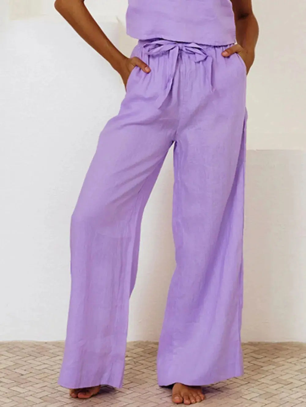 Ensemble haut sans manches et pantalon à col carré eprolo