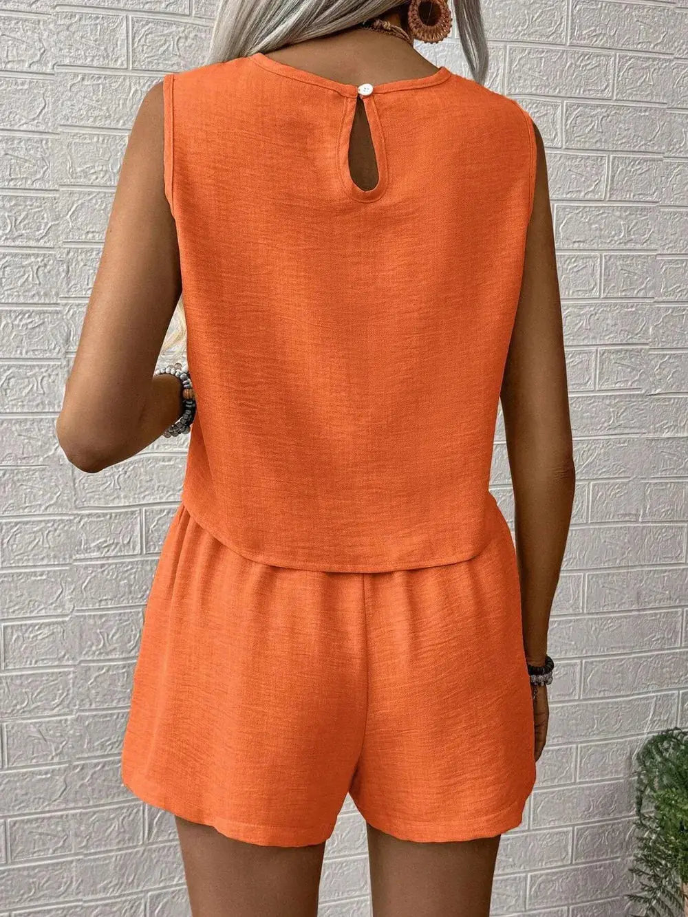 Ensemble haut sans manches et short à col rond eprolo