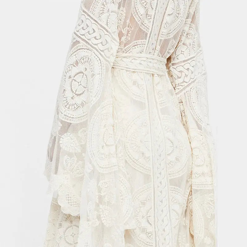 Haut chemisier, Kimono long en dentelle à manches évasées, style bohème. eprolo