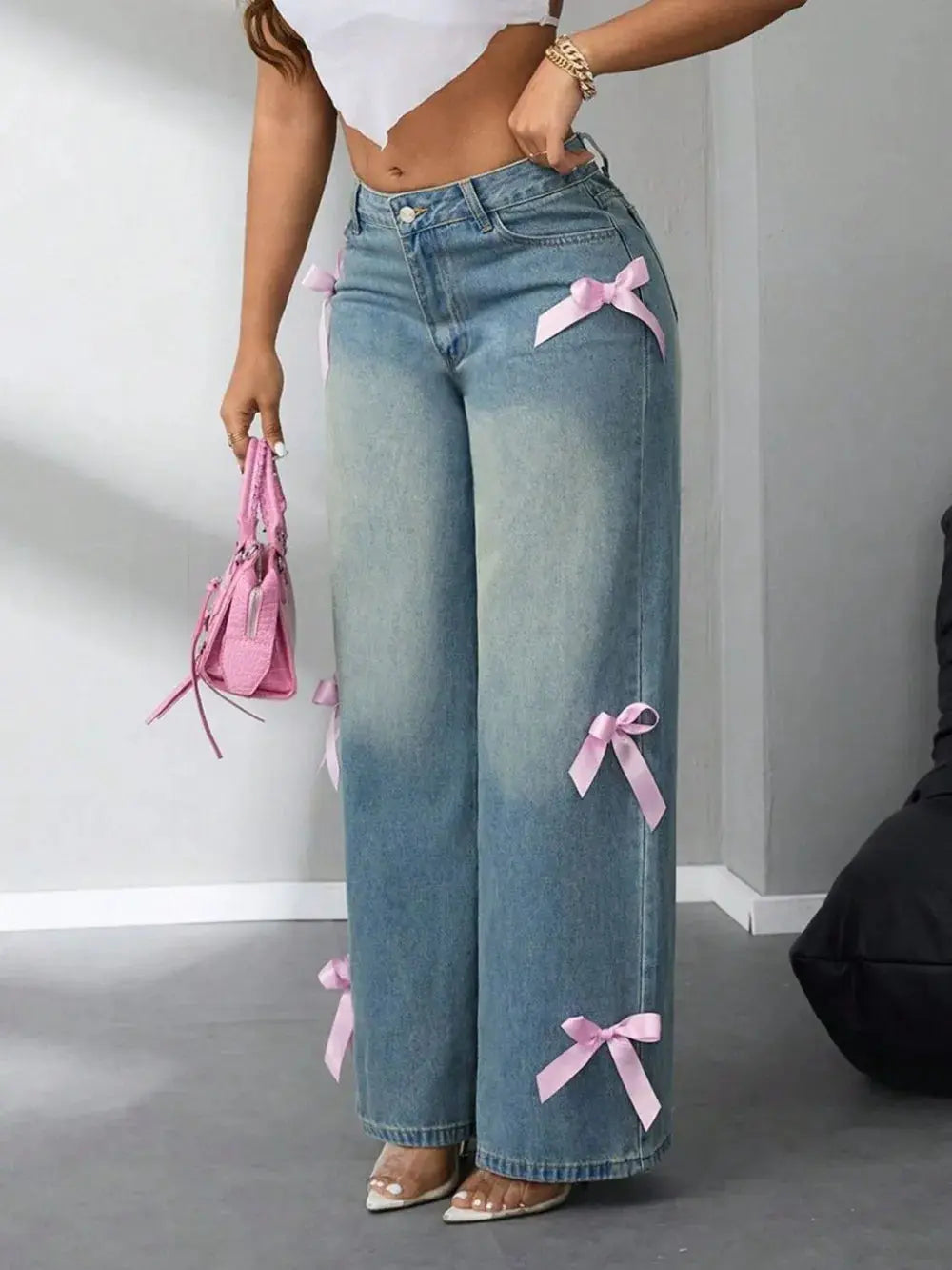 Pantalon en jean taille haute à jambes larges avec nœud eprolo