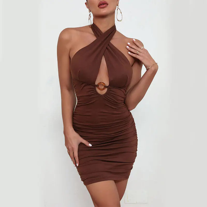 Robe courte Olga, moulante et décolletée. eprolo