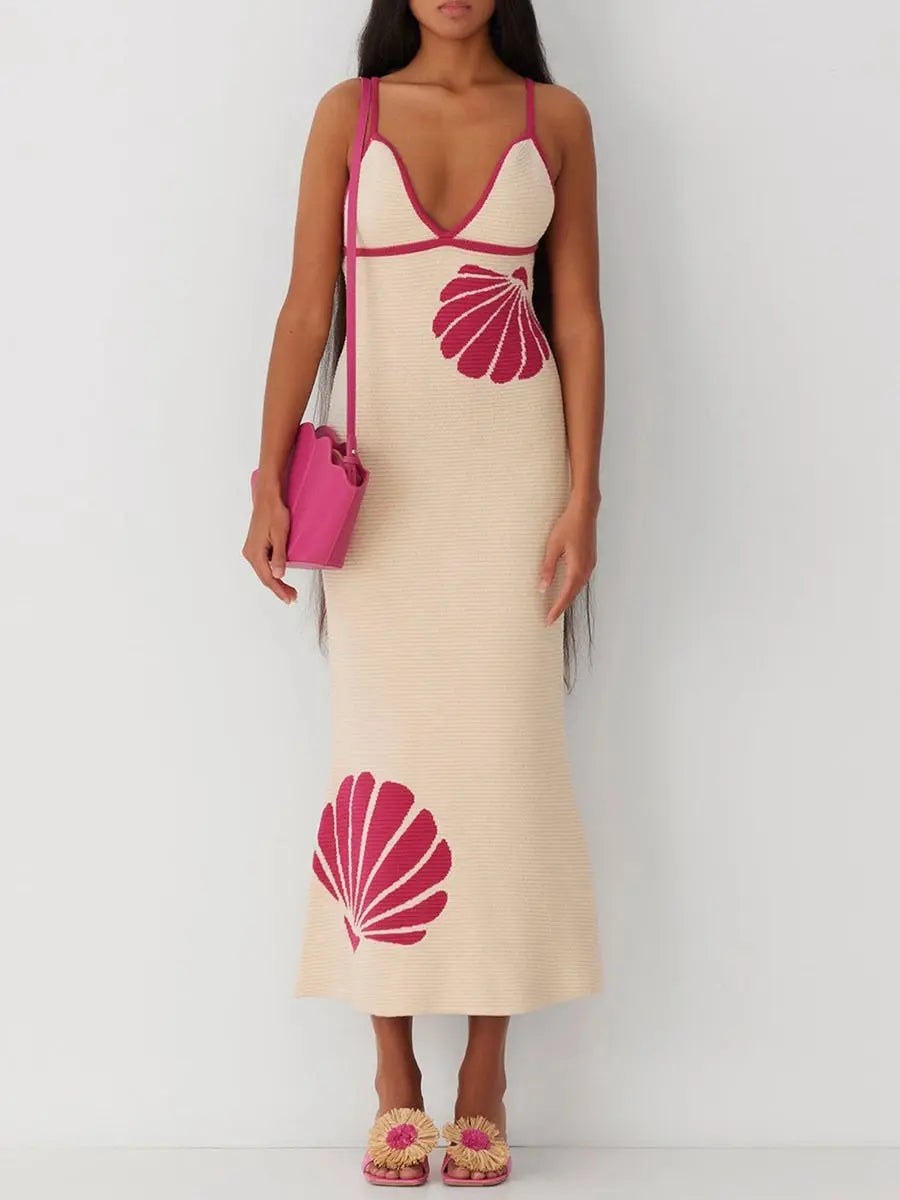 Robe longue Adélina, robe en tricot, sans manches, dos nu, col en V et imprimé coquillages. eprolo