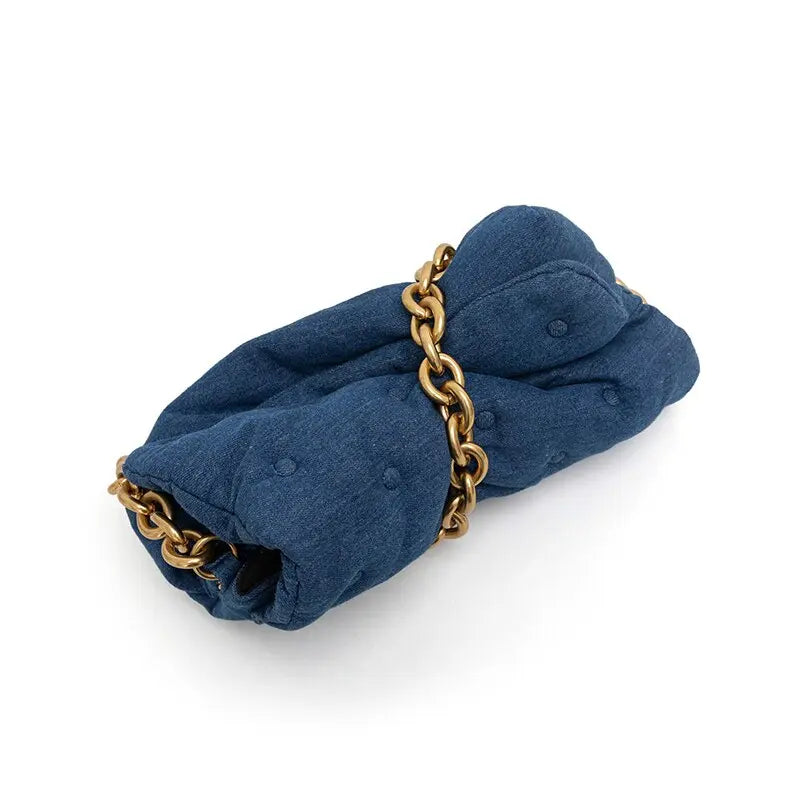 Sac à bandoulière en denim bleu foncé avec chaîne en métal épais, style rétro, grande capacité, boutons, carré, souple, tendance et décontr eprolo