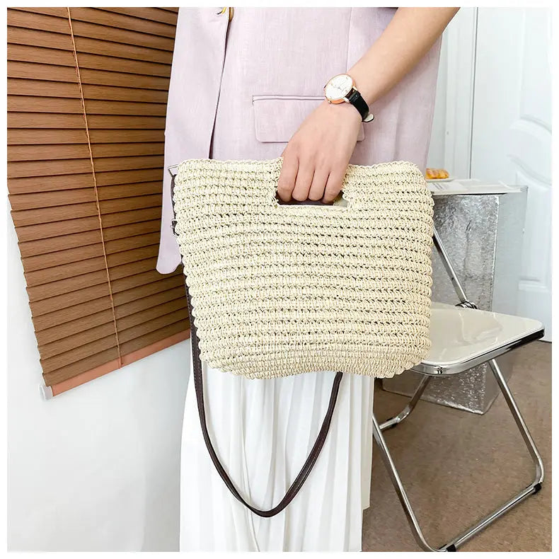 Sac à main de plage tissé avec anse. eprolo