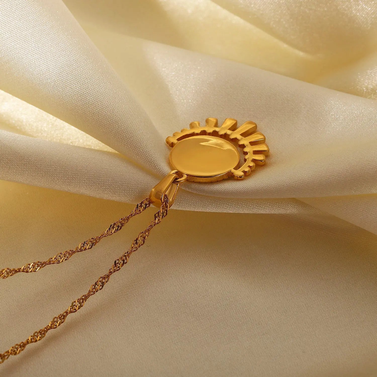 Collier pendentif œil ovale en zircon en acier inoxydable eprolo