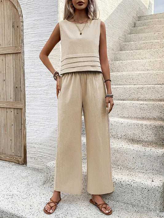 Ensemble haut sans manches à col rond et pantalon large. eprolo