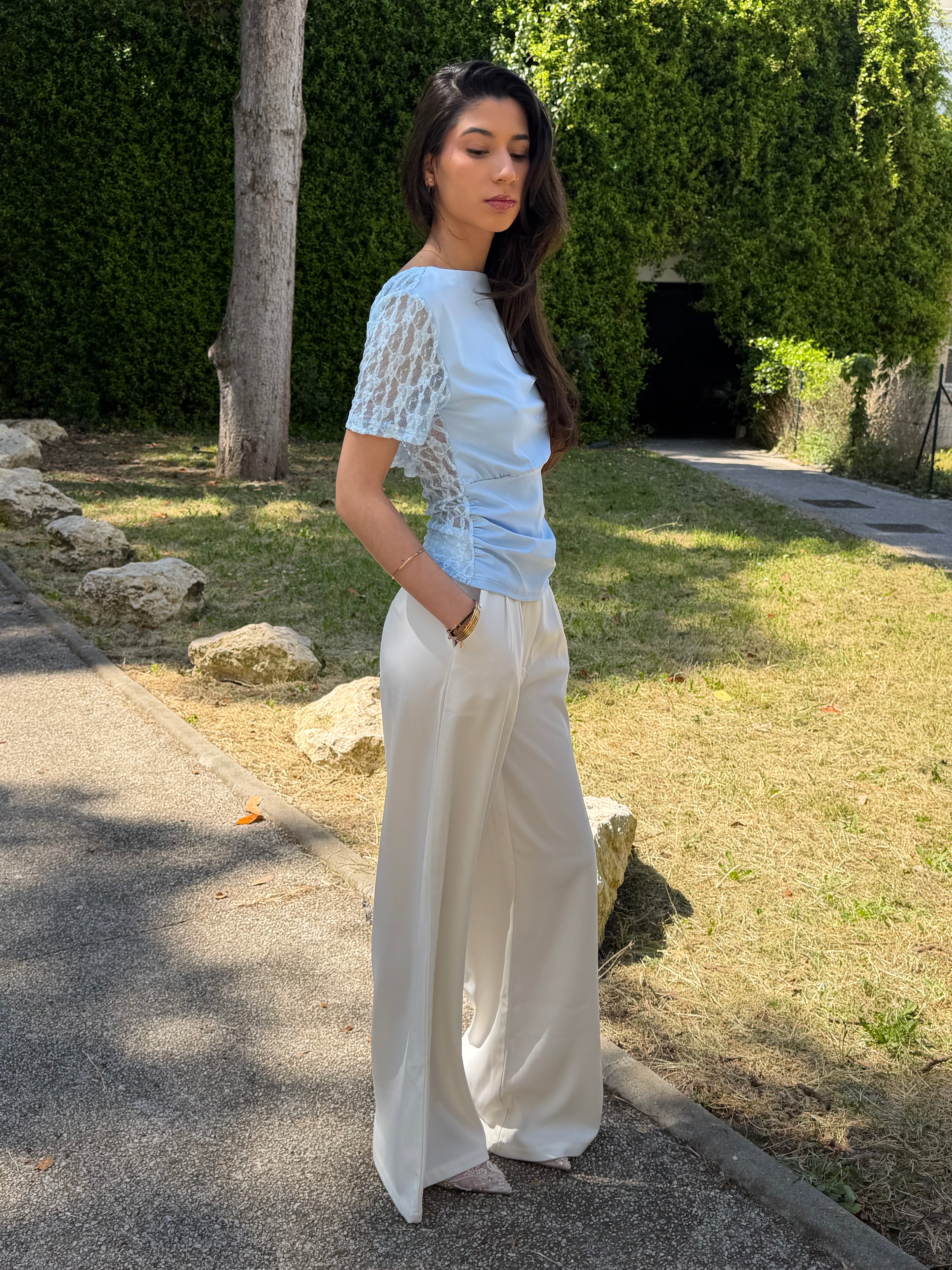 Haut Sonia,  satin et dentelle dos nu