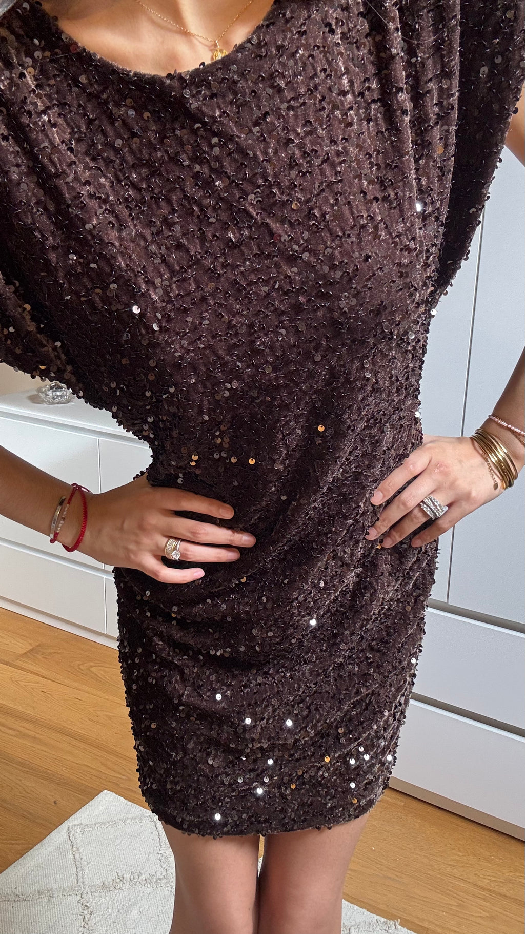 Robe courte Lucia en velours pailleté