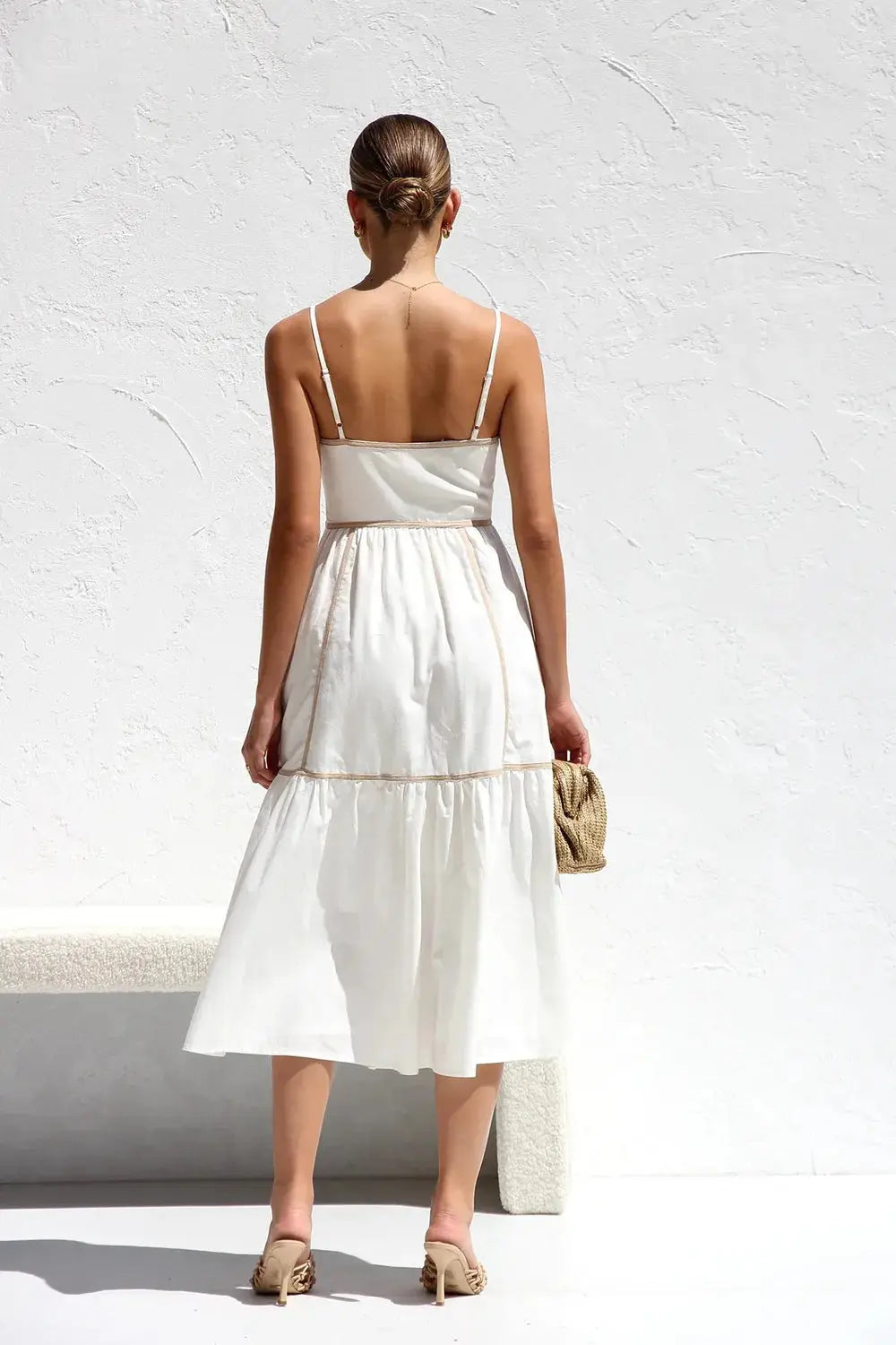Robe caraco mi-longue à col carré et bordure contrastante eprolo