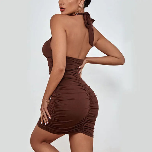 Robe courte Olga, moulante et décolletée. eprolo