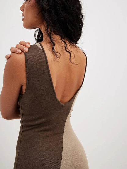 Robe longue Lidya, moulante, couleur contrastée, sans manches, en tricot. eprolo