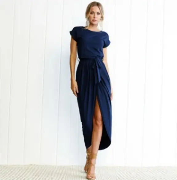 Robe longue Maé, manches courtes, taille ceinturée et asymétrique. eprolo