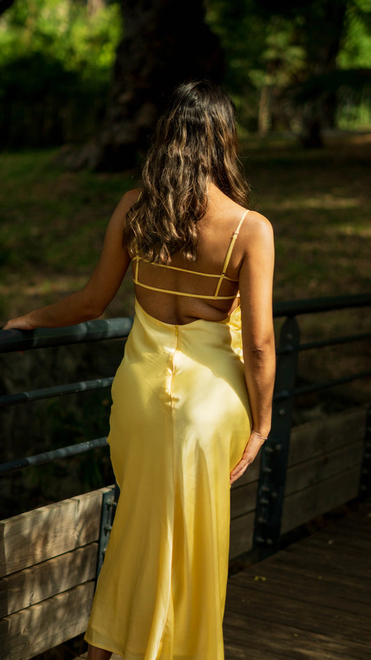 Robe longue Soléa, fluide, lumineuse et satinée eprolo