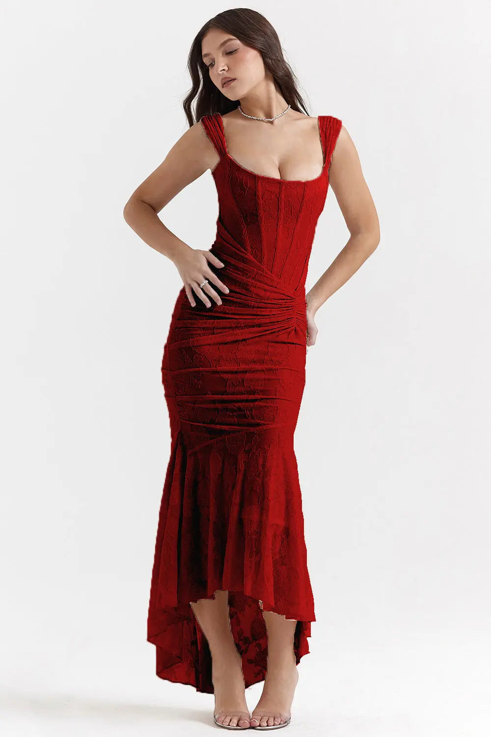 Robe longue Suzane, robe sirène à col carré, sans manches, en dentelle. eprolo