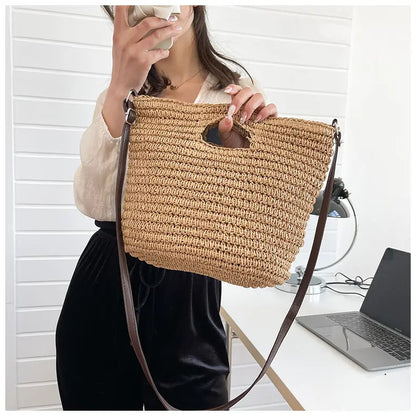Sac à main de plage tissé avec anse. eprolo