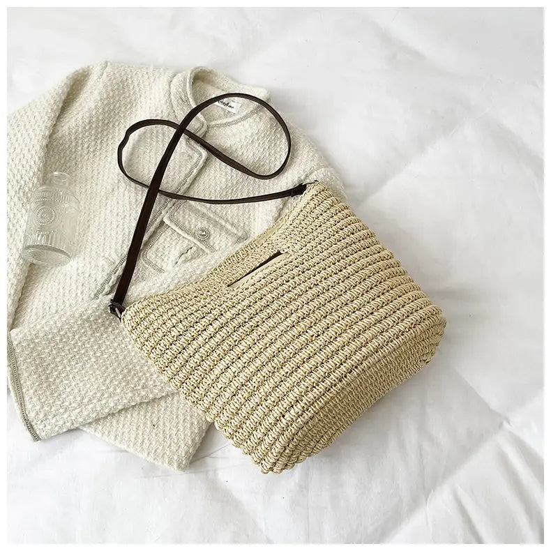 Sac à main de plage tissé avec anse. eprolo