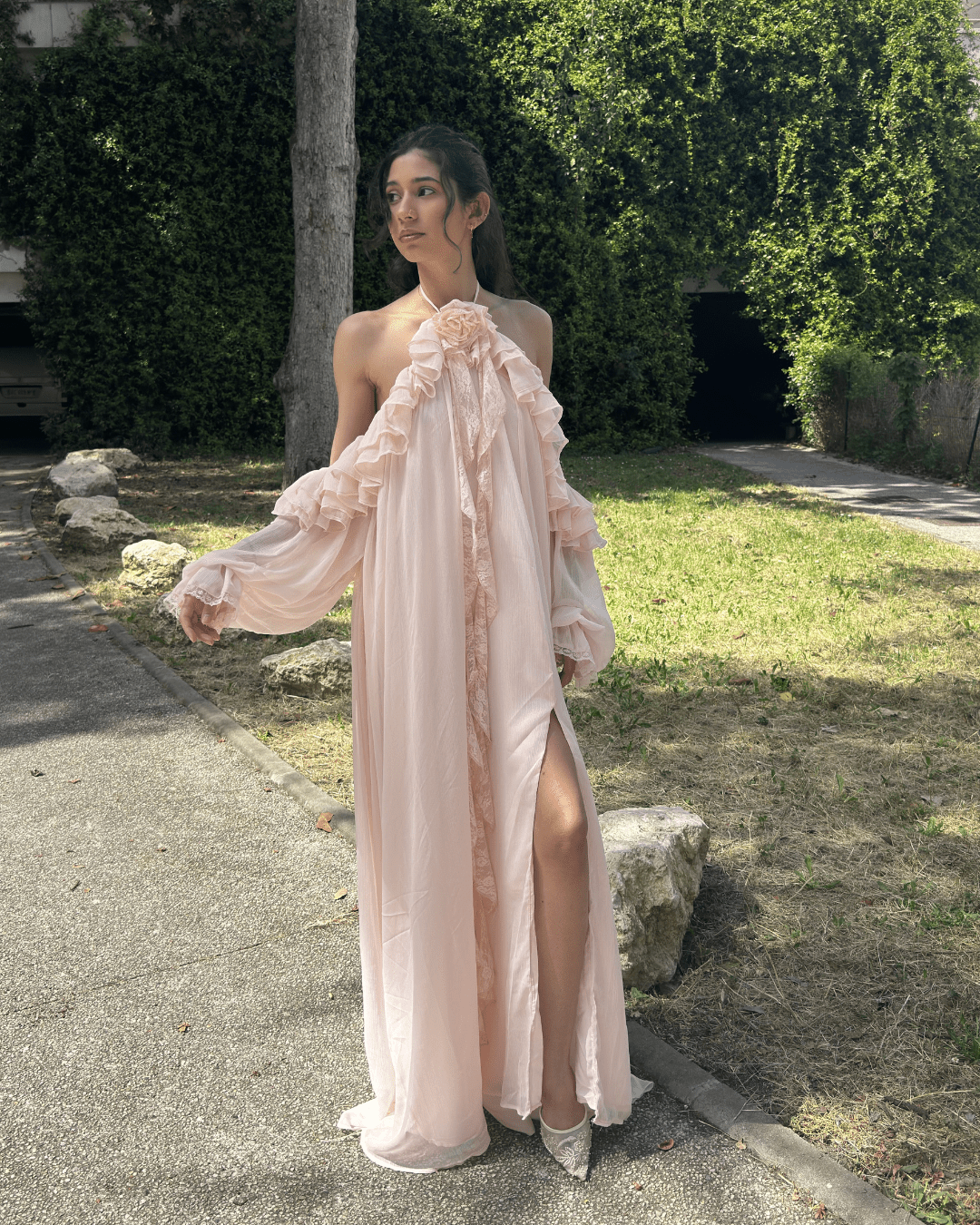 Robe Héléna rose, dos nu et manches longues